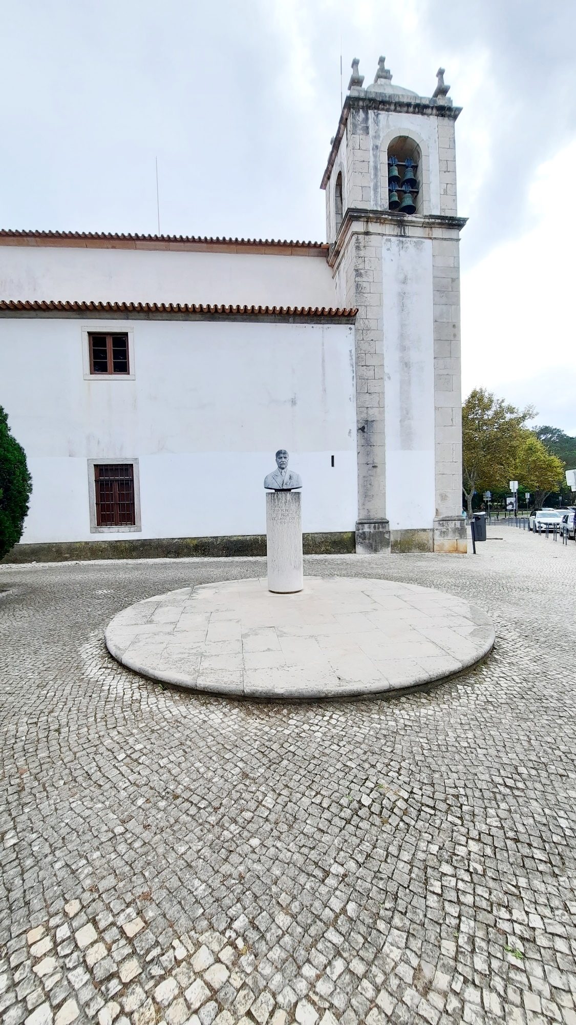 Antonio Pereira Coutinho's bust, Cascais - 01.jpg